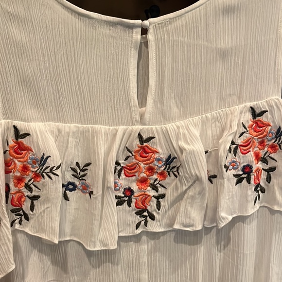 NWT LP white off the shoulder crop top from Stitch Fix - Picture 5 of 8